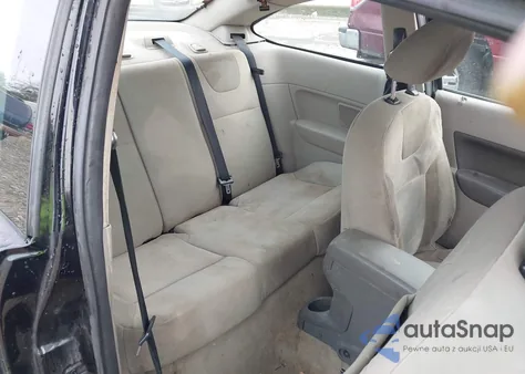 2008 Ford Focus Se/Ses z USA, uszkodzony, nr VIN 1FAHP33N08W143262